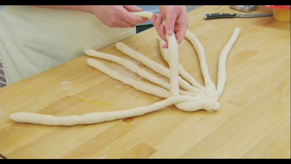 BBC One The Great British Bake Off, Series 3, Bread, Plaiting an