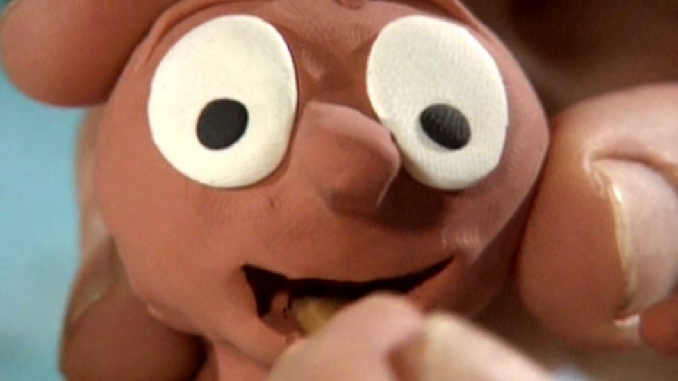 BBC Two KS1 Science Clips, Groups and Changing Materials, Morph and