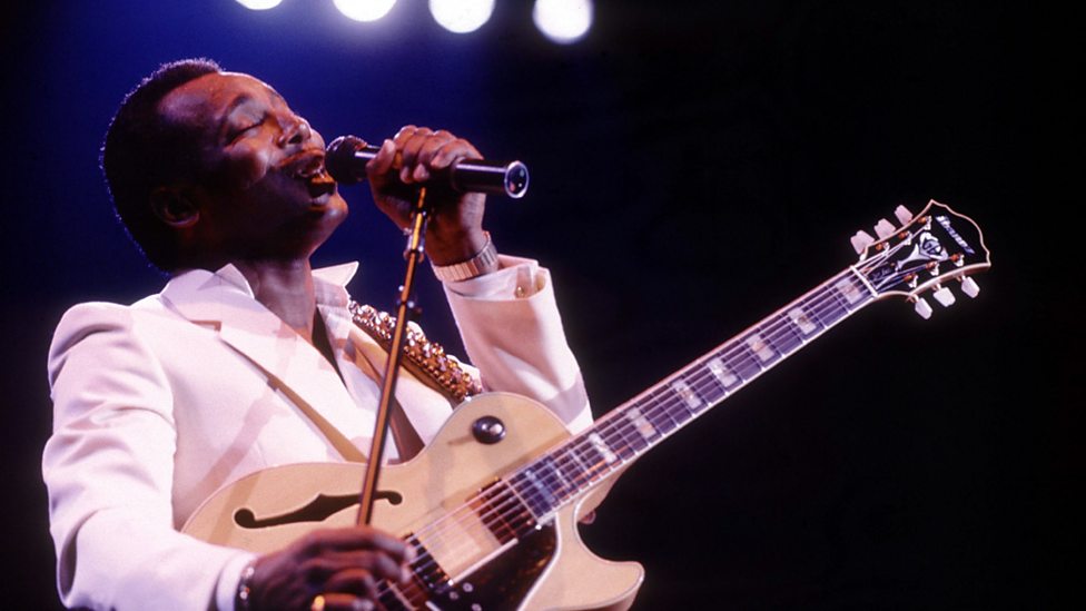 Джордж бенсон слушать. George Benson. George Benson Live 1973. George Benson - Irreplaceable (2004. George Benson Walking to New Orleans 2019.