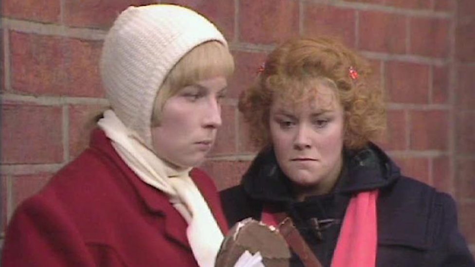 BBC One French and Saunders, Series 2, Episode 4, Dawn French and