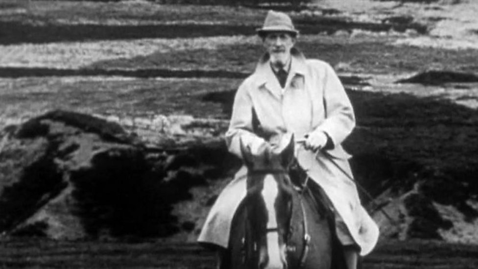 BBC One - Watching Ourselves: 60 Years of TV in Scotland - Fyfe Robertson