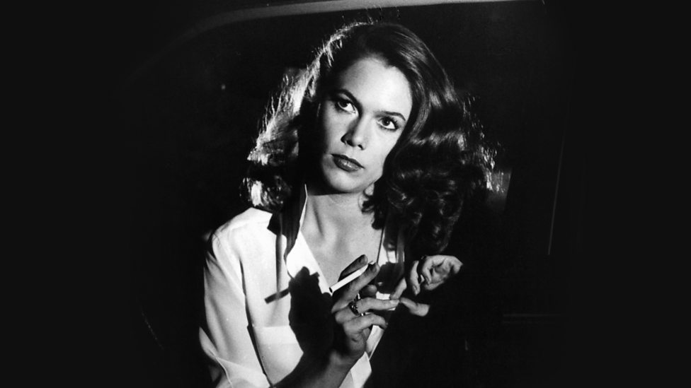 femme fatale translation femme fatale synonym