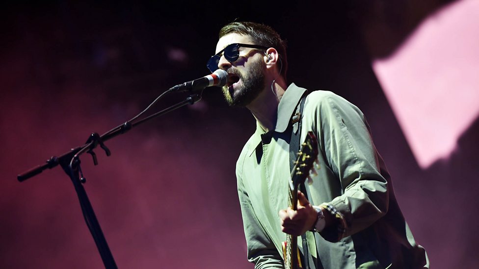 [WATCH] Courteeners - In Love with a Notion (Reading + Leeds 2018)