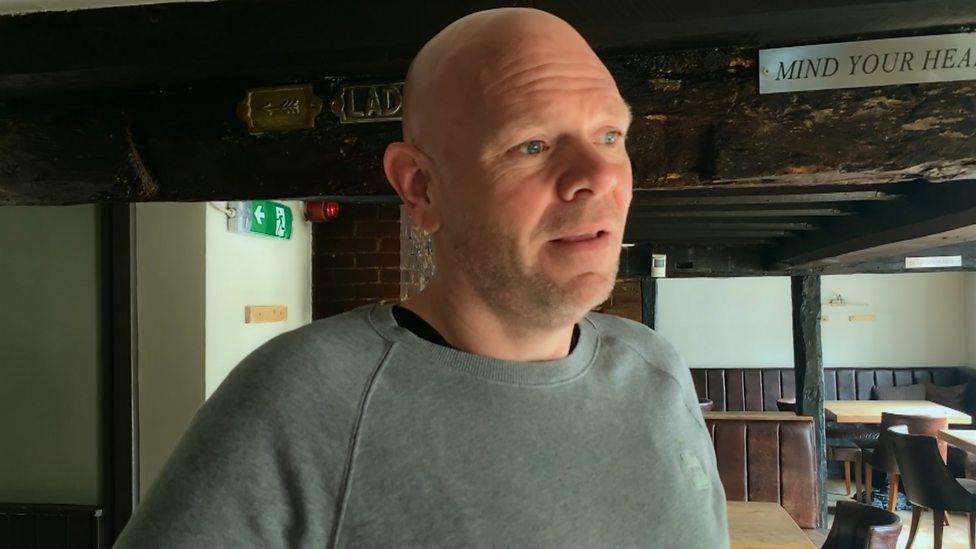 BBC Two Saving Britain’s Pubs with Tom Kerridge, Series 1, Episode 3