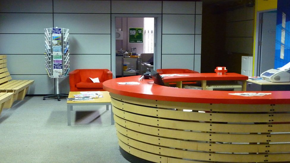 BBC One Doctors, A behind the scenes look at the Doctors set