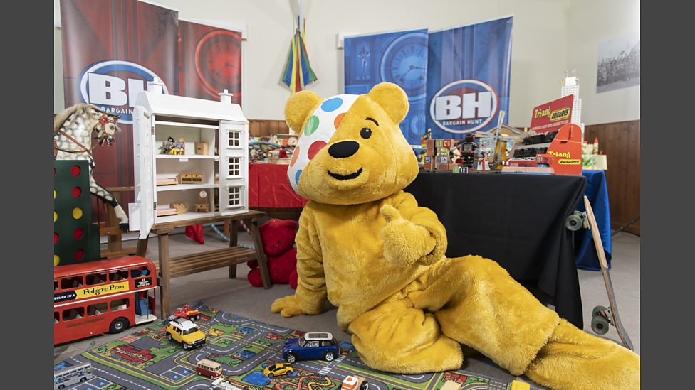 BBC One Bargain Hunt, BBC Bargain Hunt Children In Need Special 2021