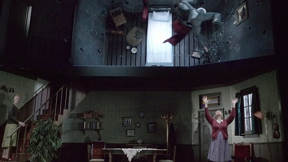 Lights and the lighting designer Theatre design GCSE Drama Revision