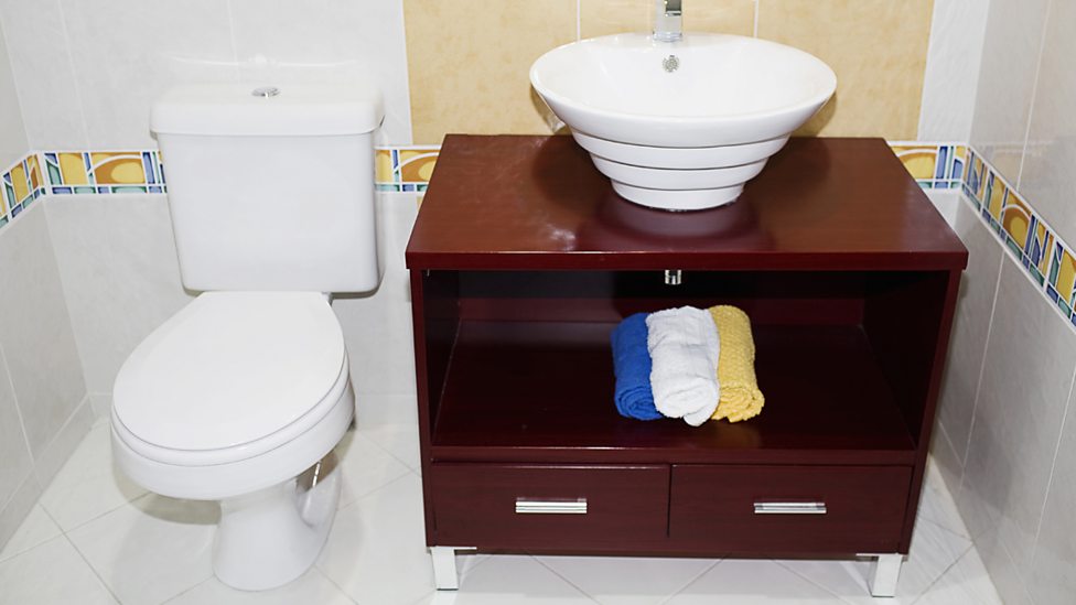 Ceramics The properties and applications of novel materials 4th