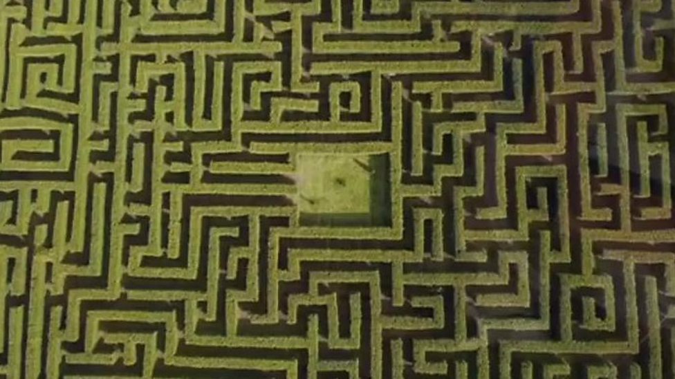 Step inside Spain's largest maze