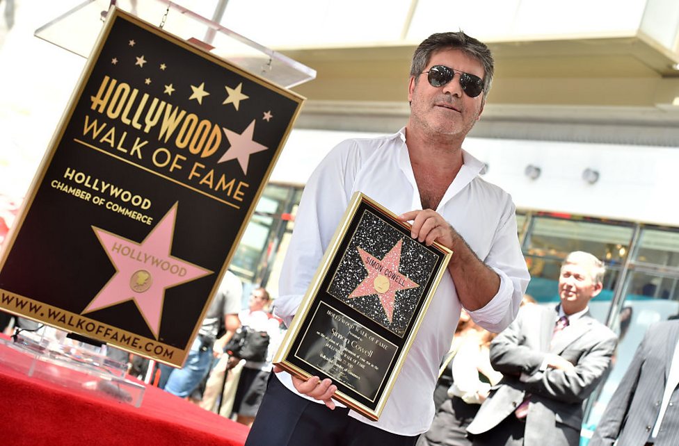 Simon Cowell gets 'Walk of Fame' star!