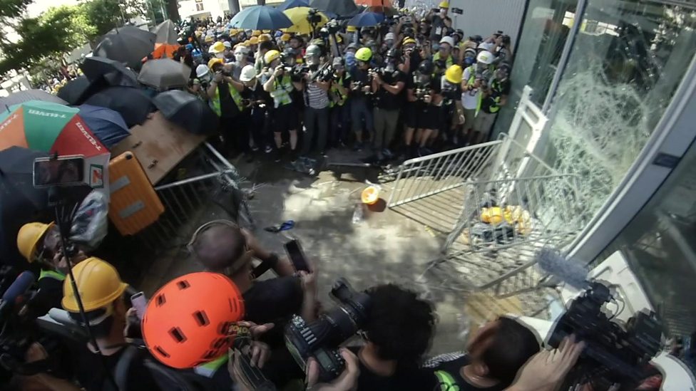 Hong Kong protesters break into government building
