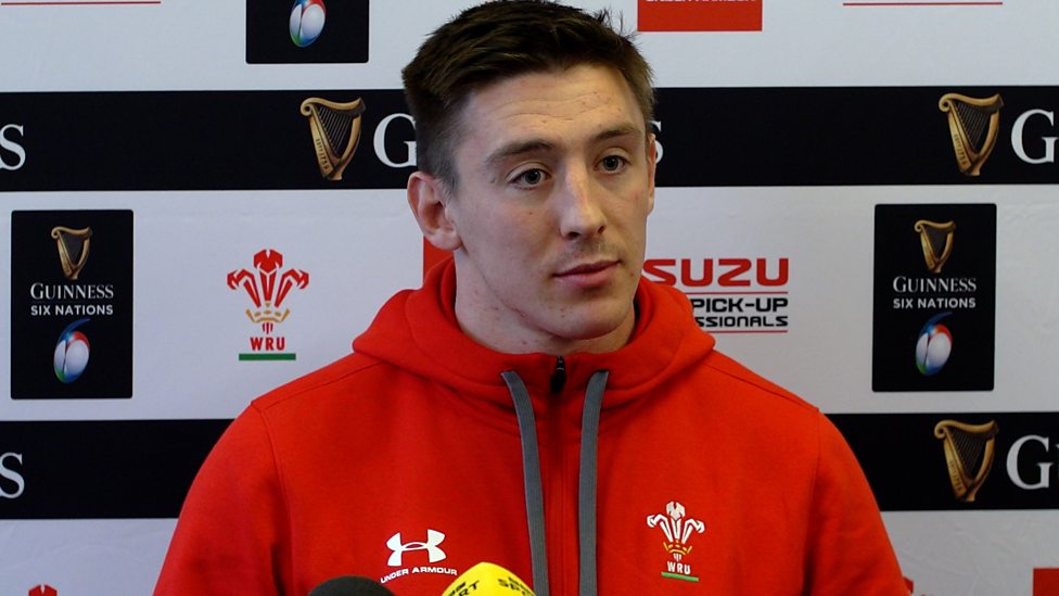 Six Nations 2020 Louis Rees Zammit Looking Good In Wales Training Bbc Sport