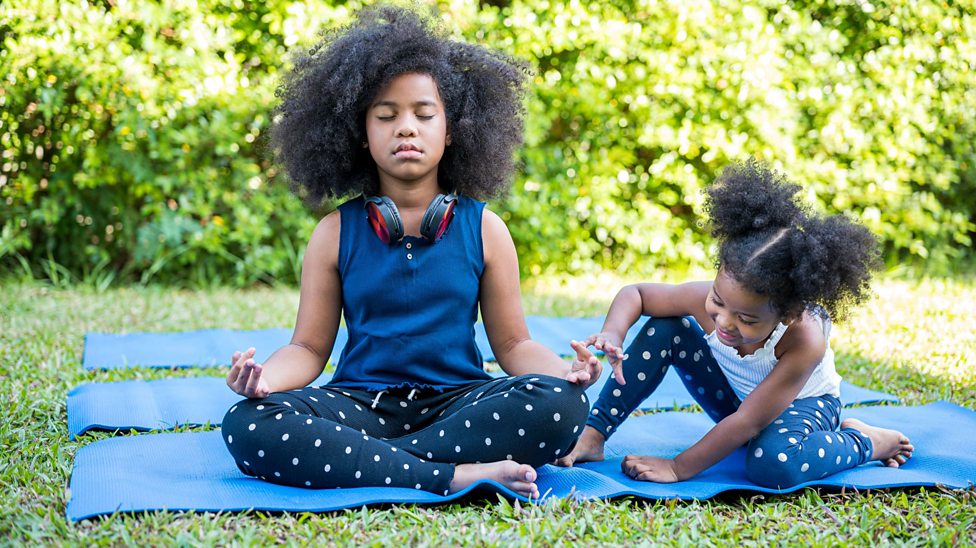 Five ways to incorporate mindfulness into your child’s day - BBC Bitesize