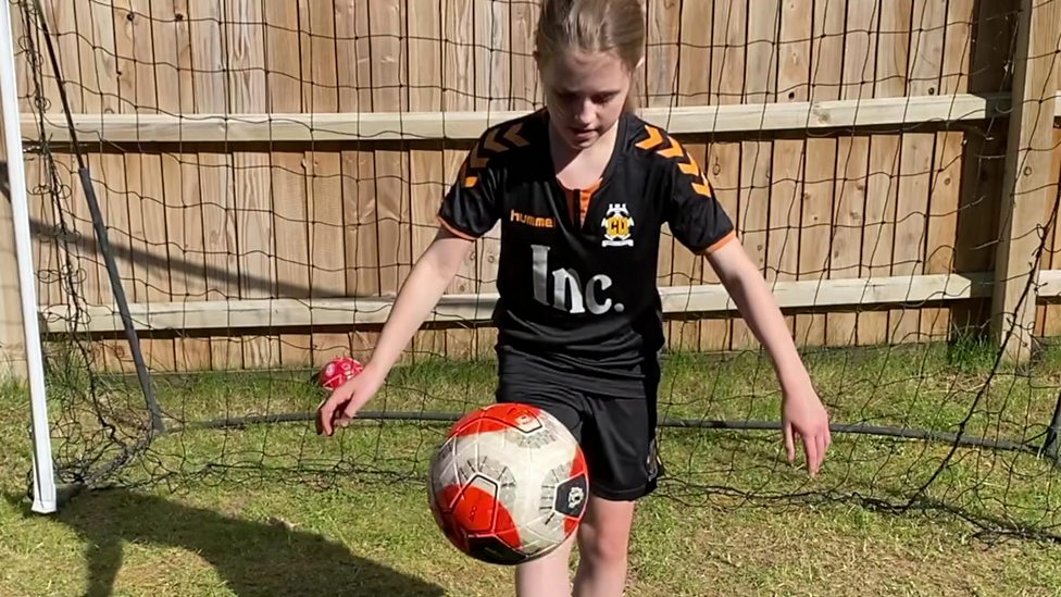 This 10yearold is doing keepyuppies for key workers! CBBC Newsround