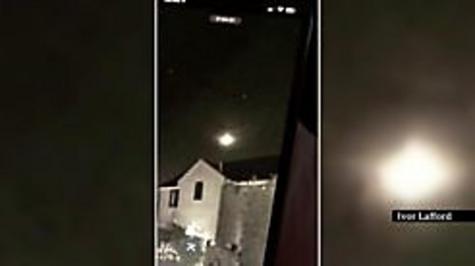 Meteor Caught Shooting Across Sky On Doorbell Cameras - CBBC Newsround