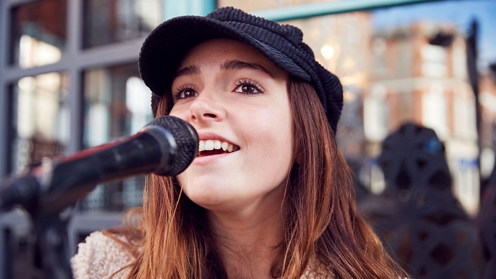 guide for KS3 physics students BBC Bitesize