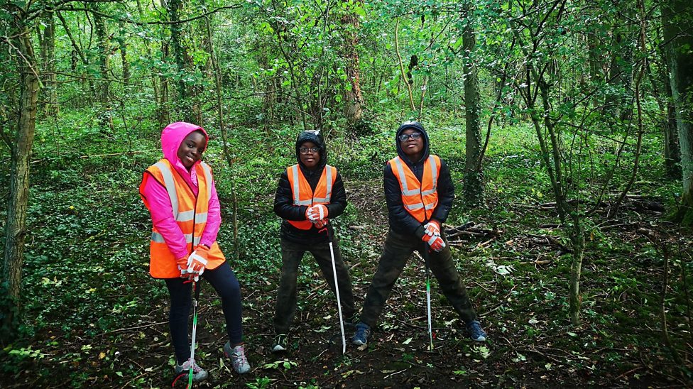 6 litter picking heroes share their top litter picking tips - BBC Bitesize