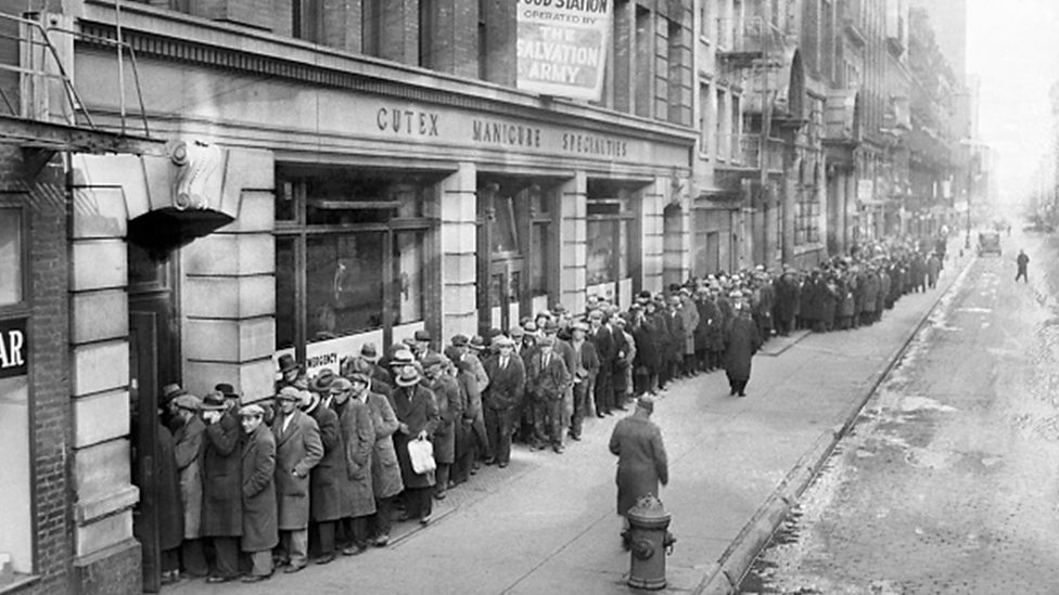 Life during the Great Depression - Economic downturn and recovery ...