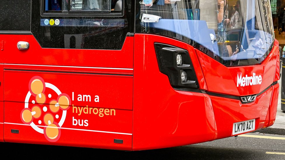 Higher tier Reducing reliance on fossil fuels in transport Road