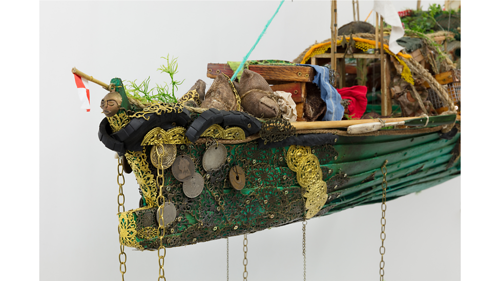 What is mixed media art? KS2 Primary BBC Bitesize