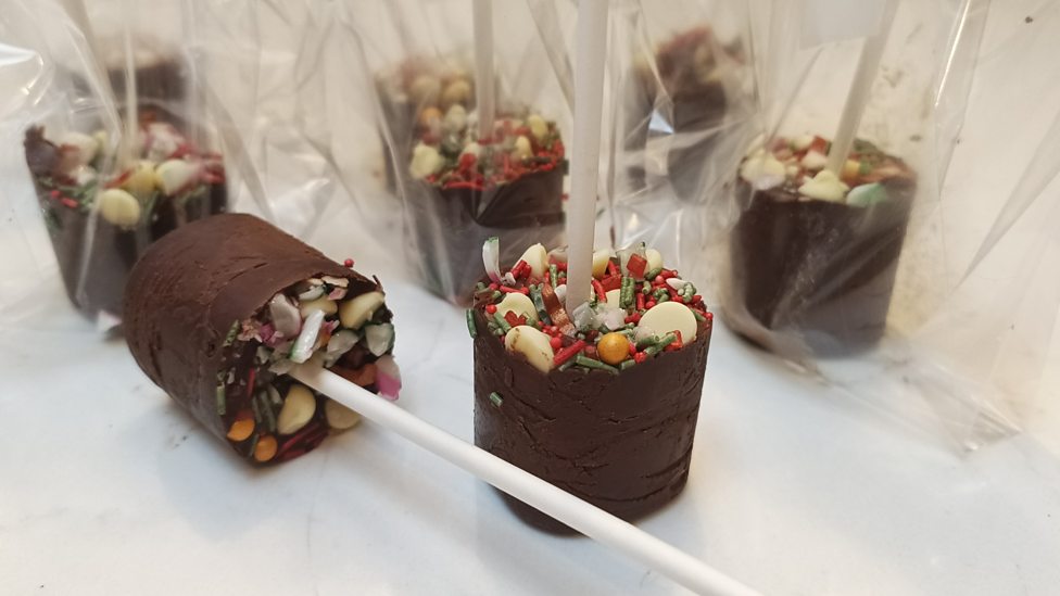 ‘I made 44 Christmas food gifts for £30 in one day – here’s how’ - BBC Food