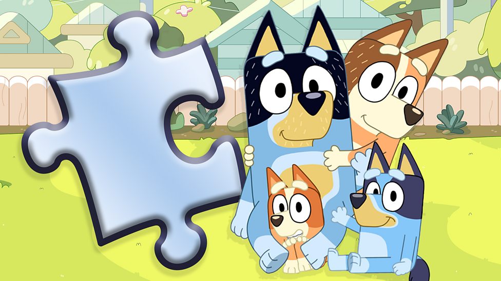 Bluey Series 3 - Jigsaw holding image