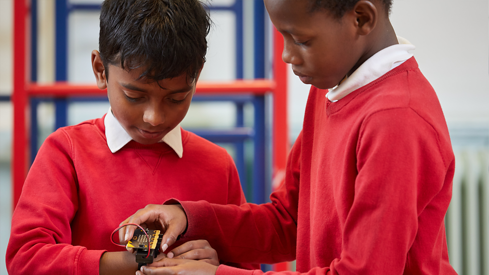 Playground survey and resources from BBC micro:bit - the next gen - BBC ...