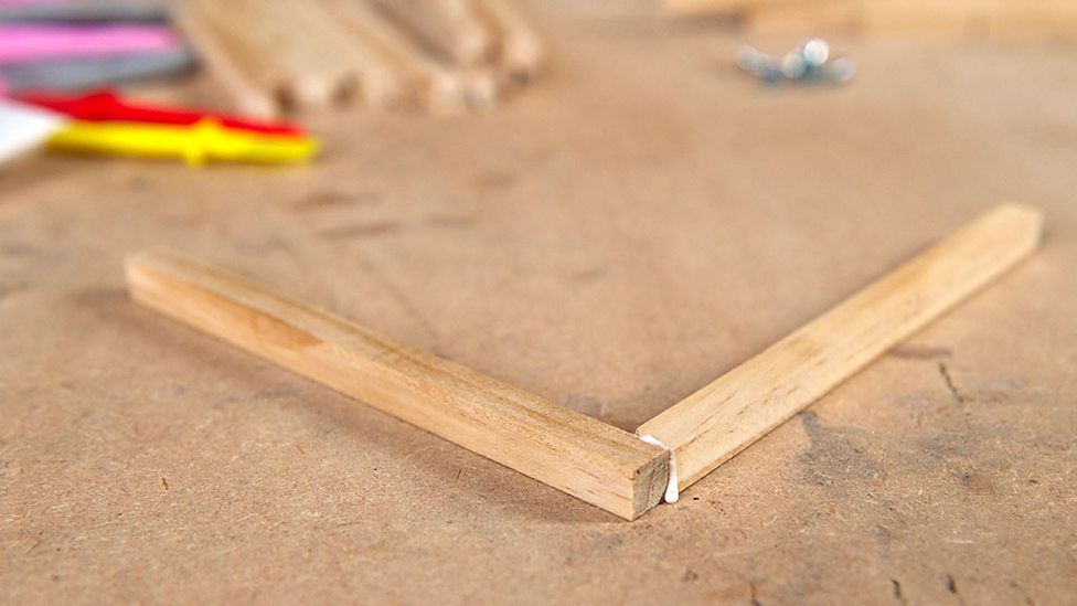 Joining wood without screws - KS2 - BBC Bitesize