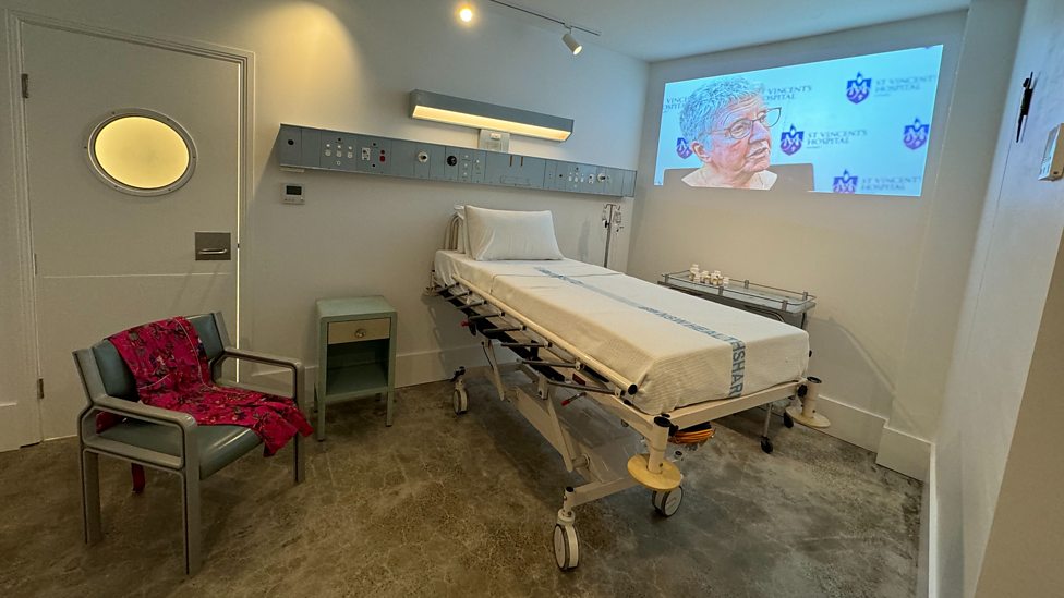 World Aids Day: The HIV history on display in museums - BBC Bitesize