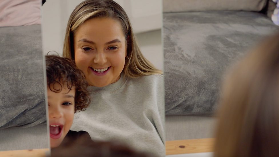 How toddlers learn colours: Do babies see in colour? When do kids learn ...