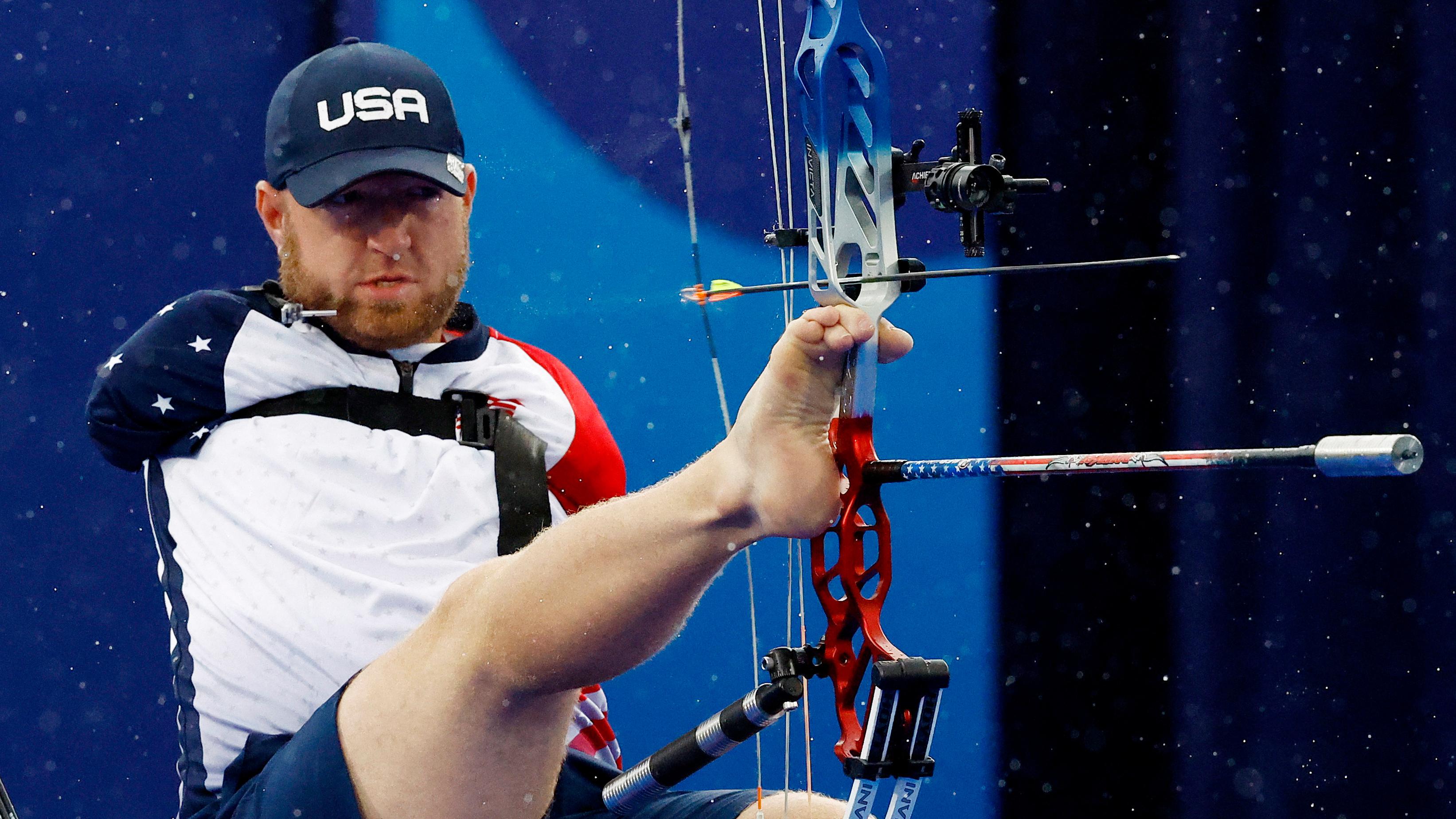 Matt Stutzman of United States in archery competition in the Paris Paralympic Games 2024