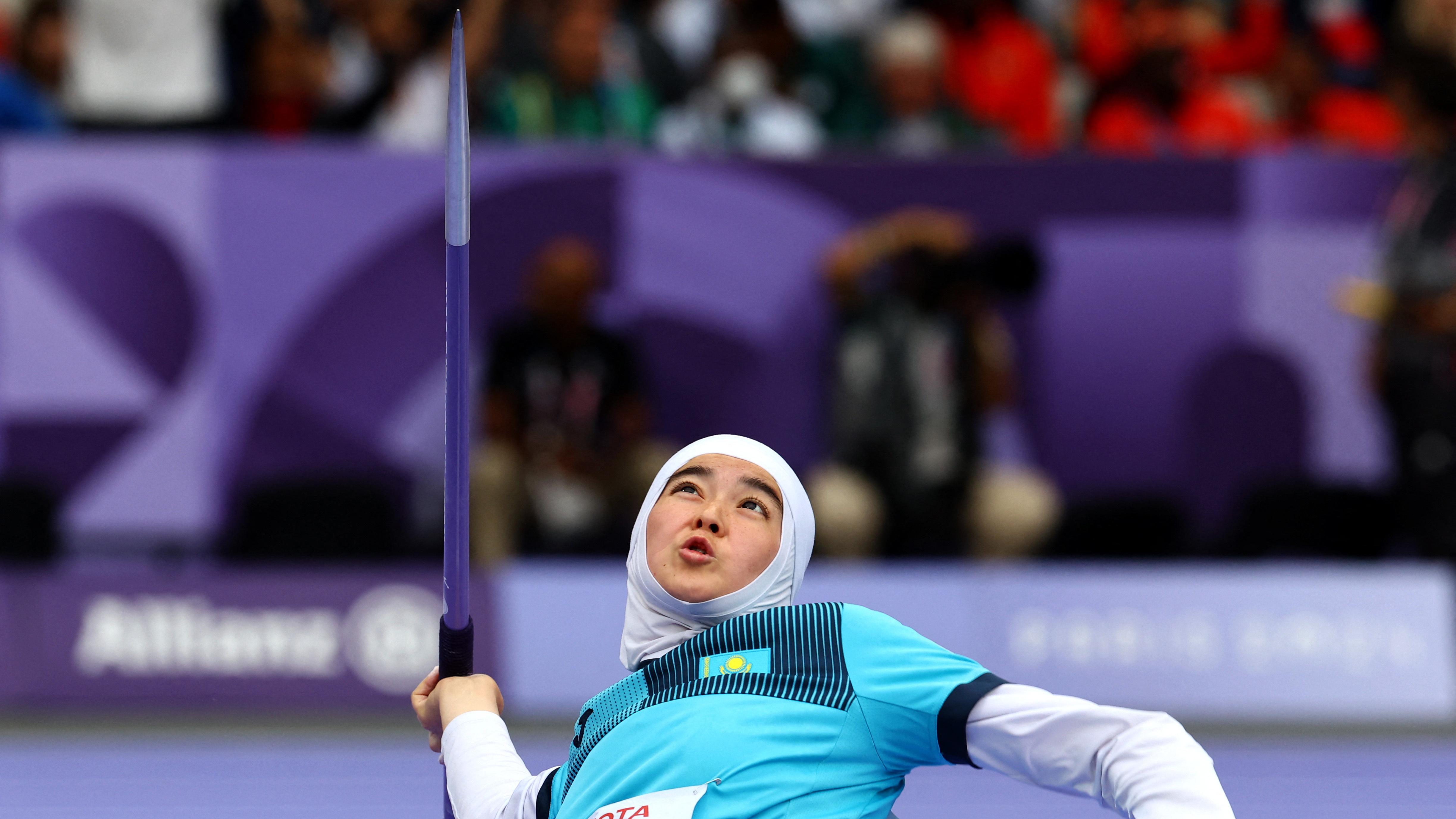 Gulbakhyt Kaiyrzhanova of Kazakhstan throwing a javelin in the Paris Paralympic Games 2024