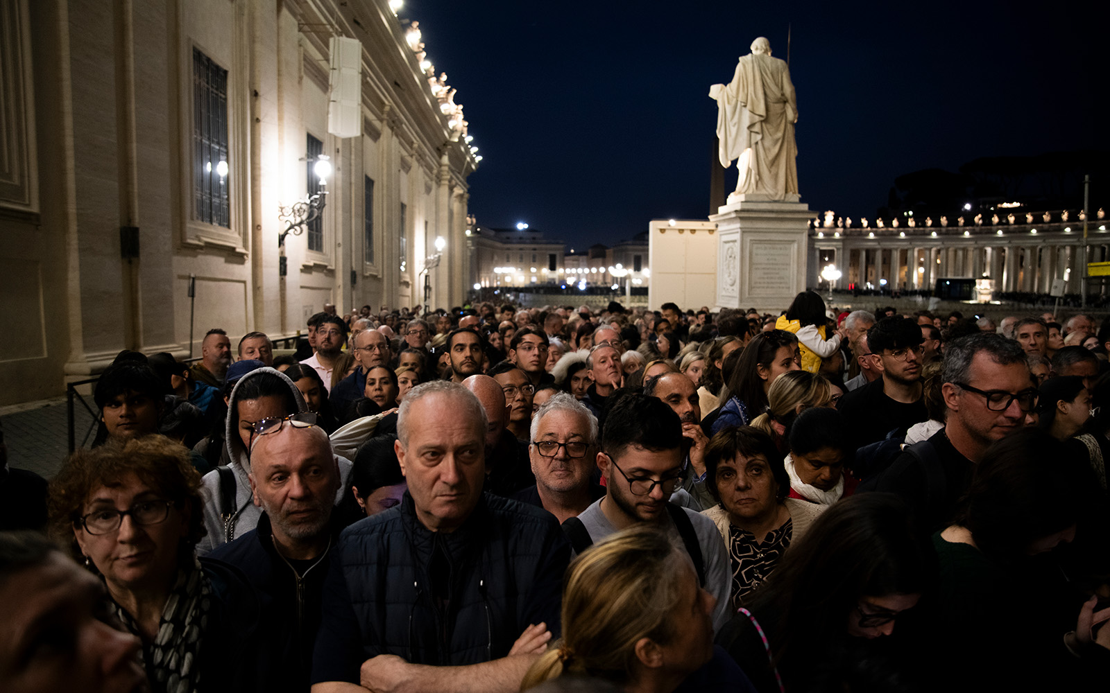 Crowds waiting for the funeral of Pope Francis