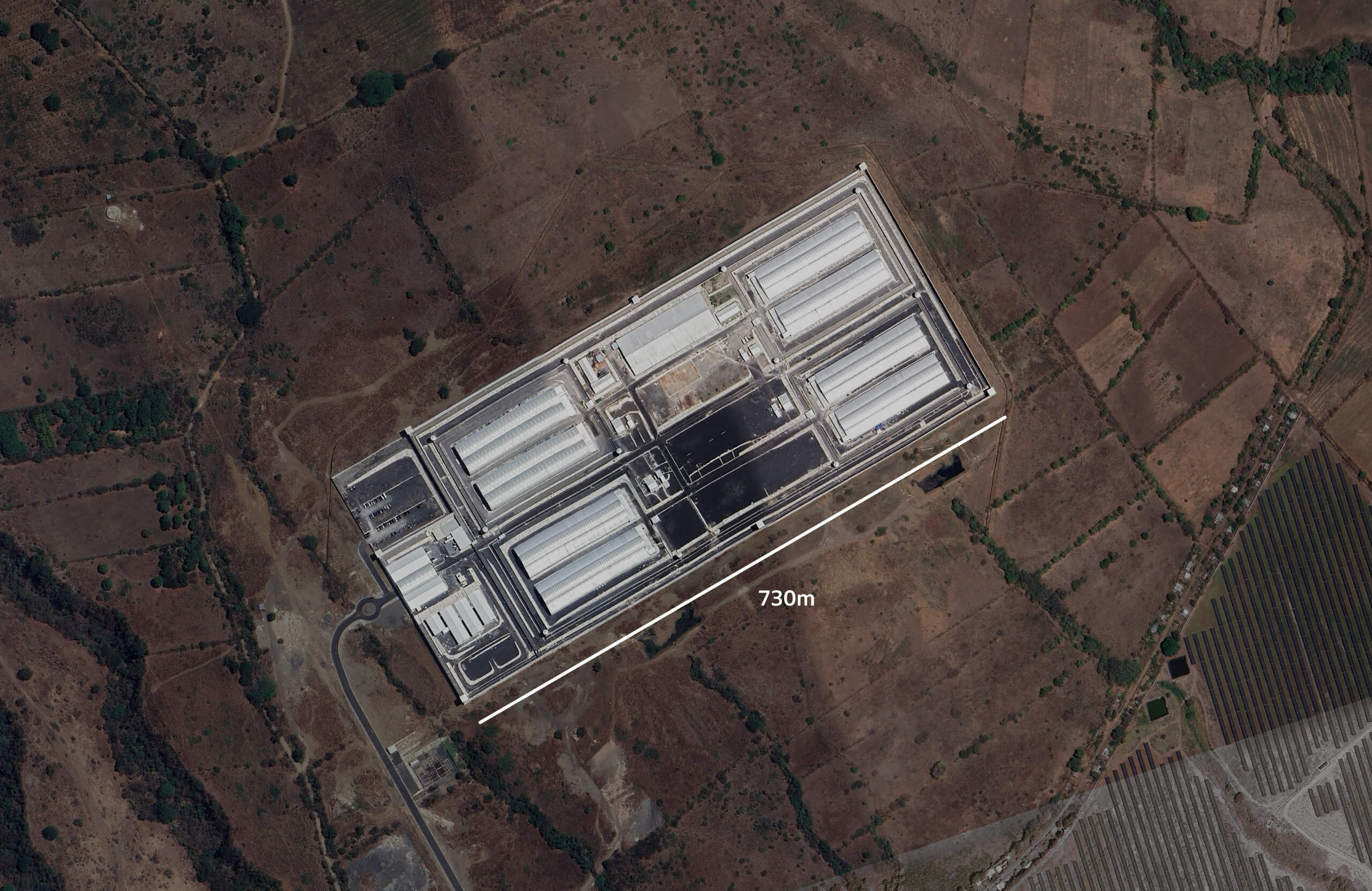 Aerial image of the Cecot prison showing that the site is 730 metres long