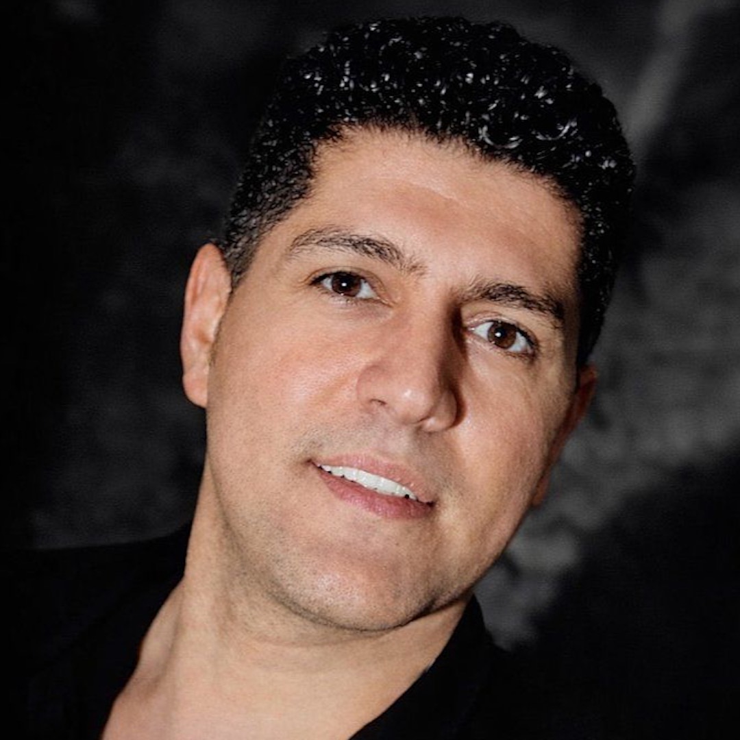 چهره احسان اکبری