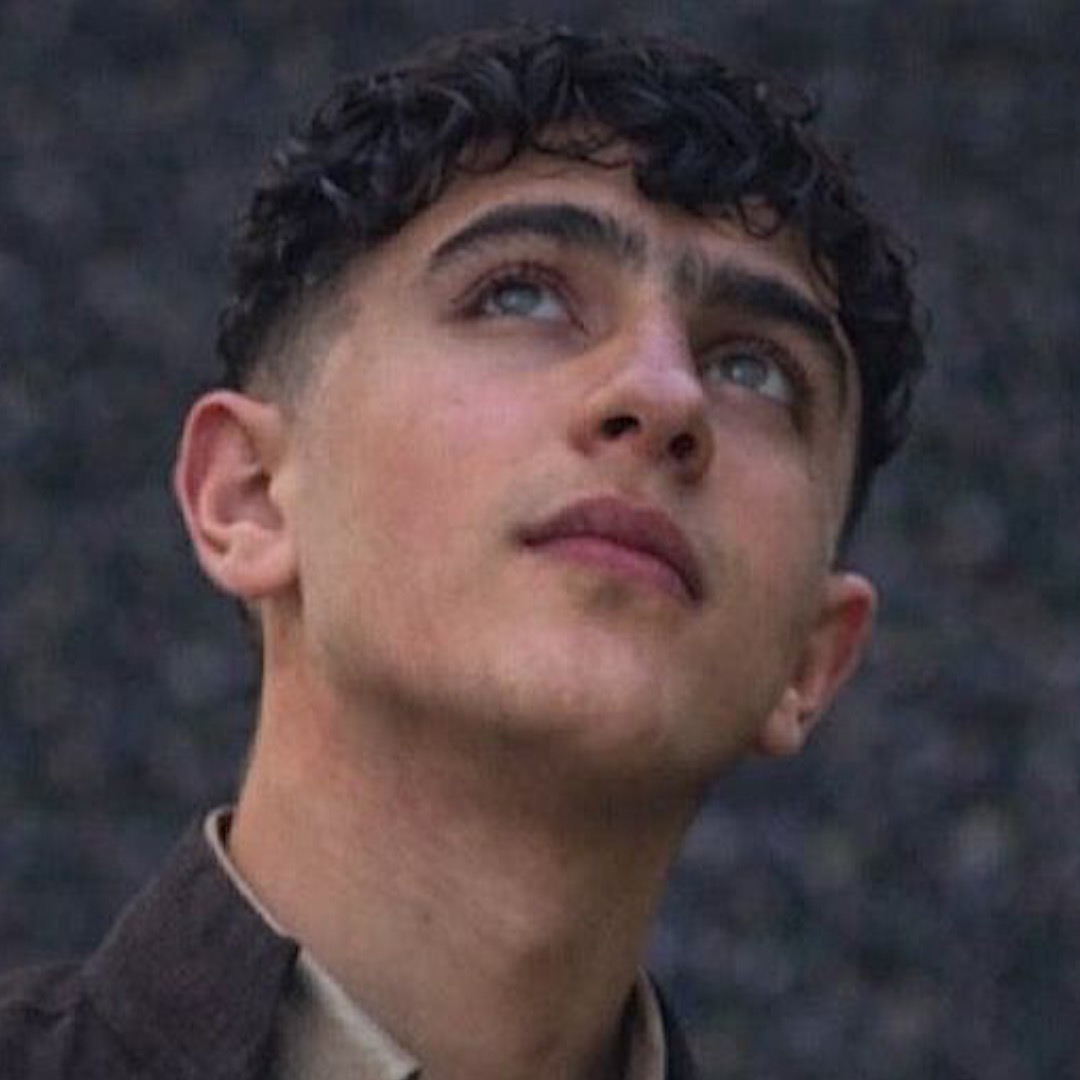 چهره علی عباسی