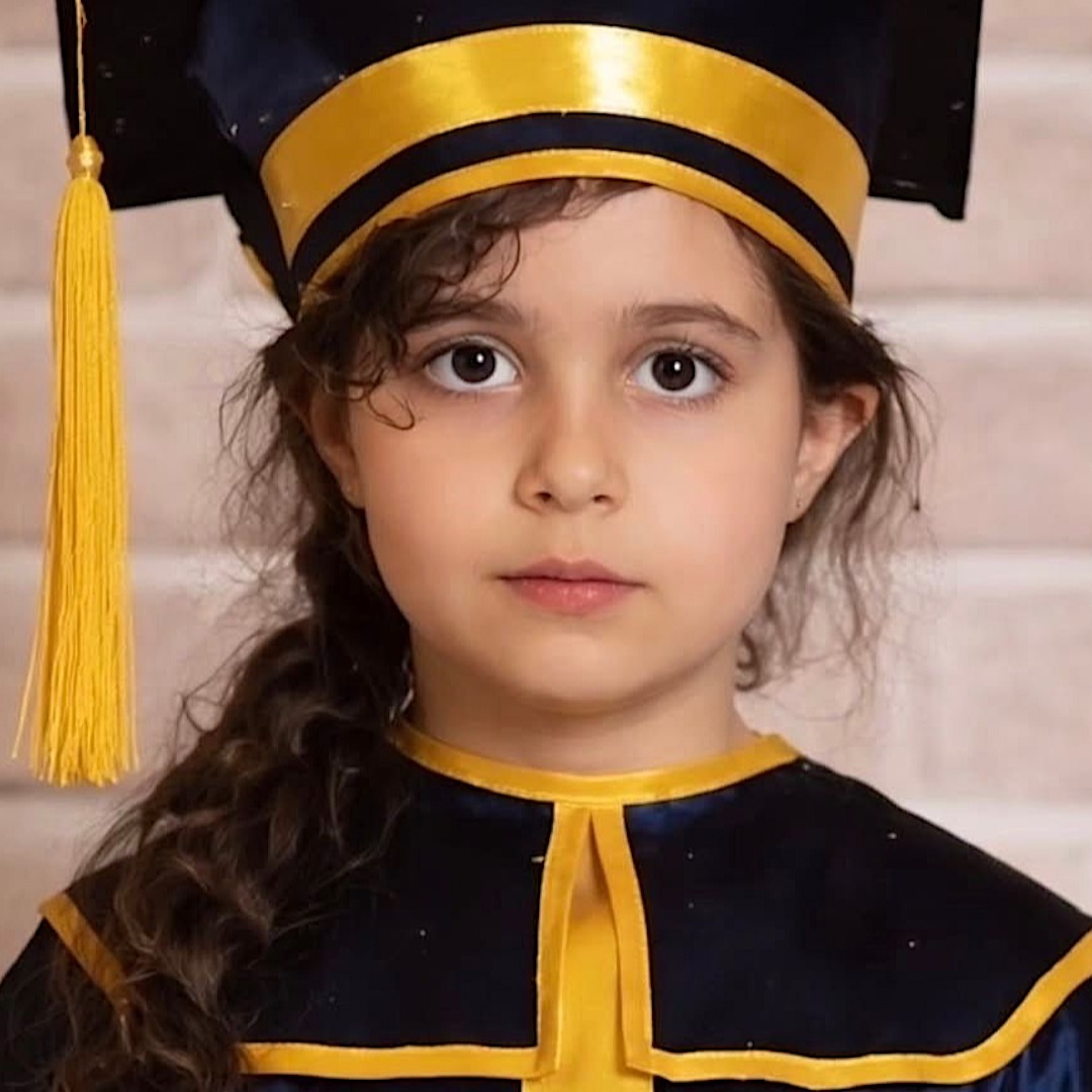 چهره آنیلا ابوطالبیان