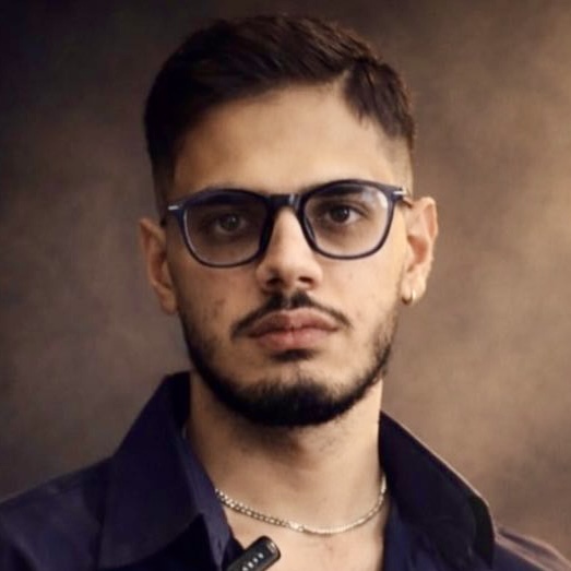 چهره ‏⁧‫محمدرضا آهنگر