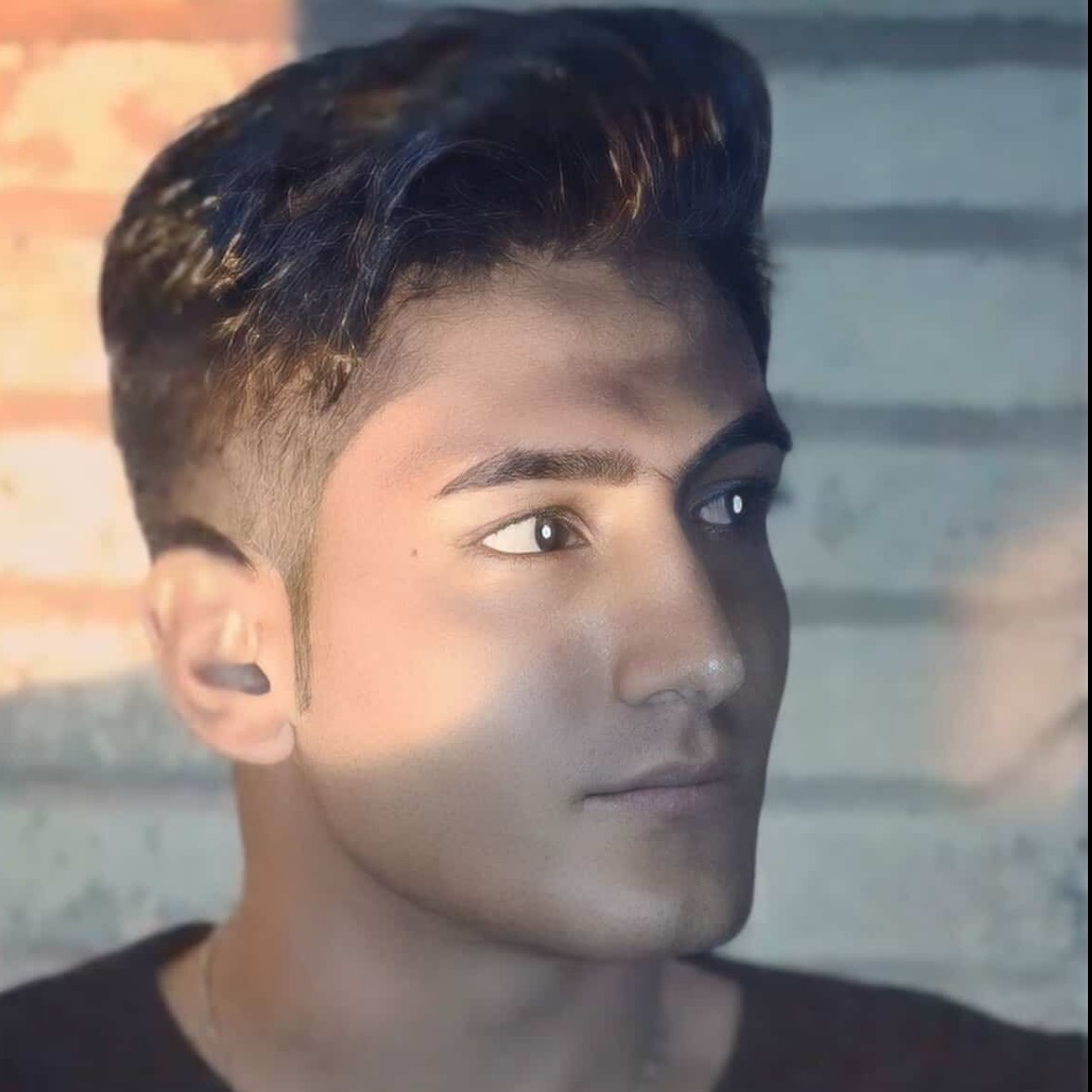 چهره مسعود یوسلیانی