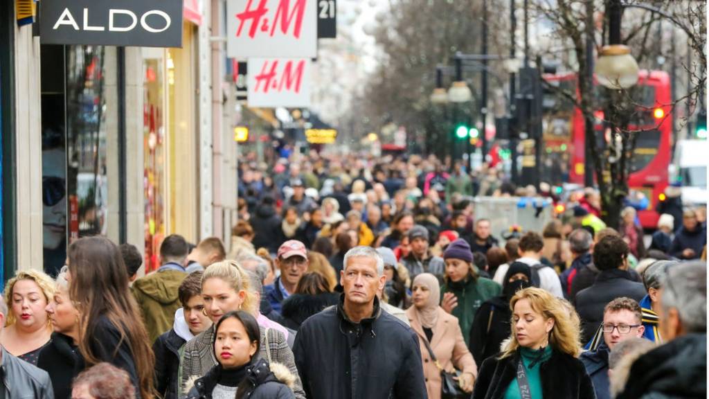 Christmas shoppers on Oxford St