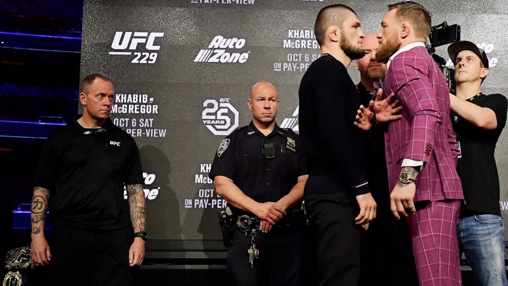 Khabib Nurmagomedov v Conor McGregor