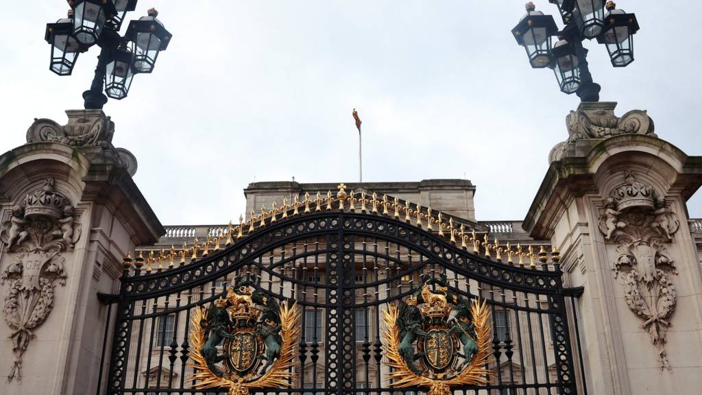 The gates of Buckingham Palace