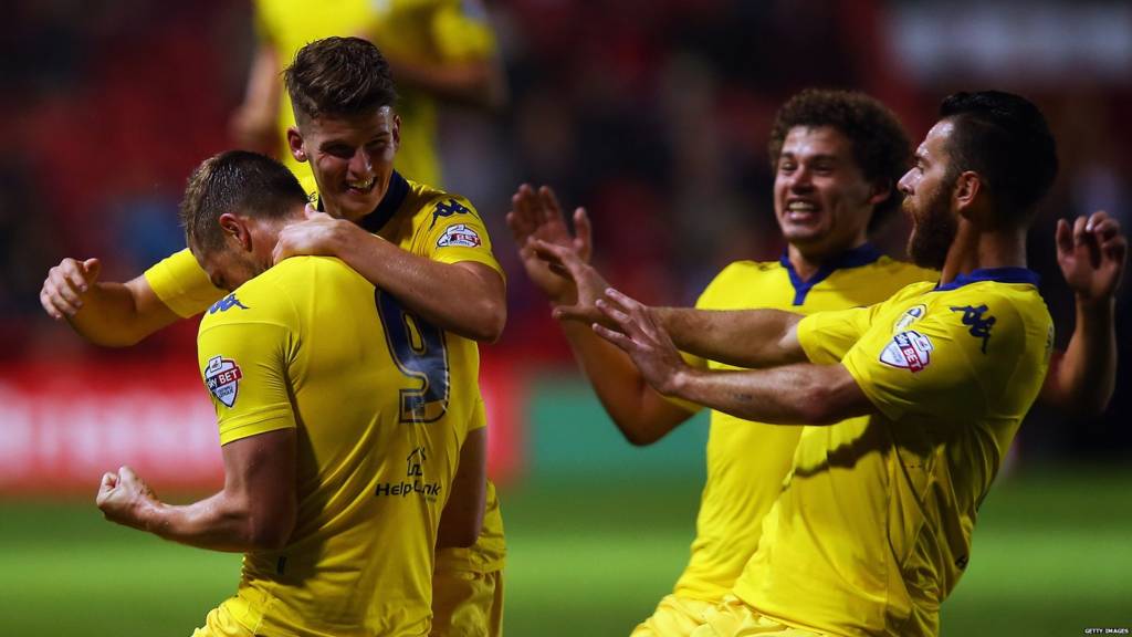 Leeds United Live: Leeds United 1-0 Cardiff City - BBC News