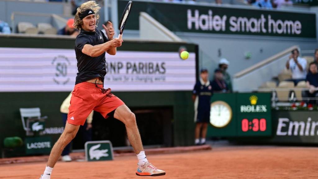 Sinner exits French Open after wasting match points in thriller