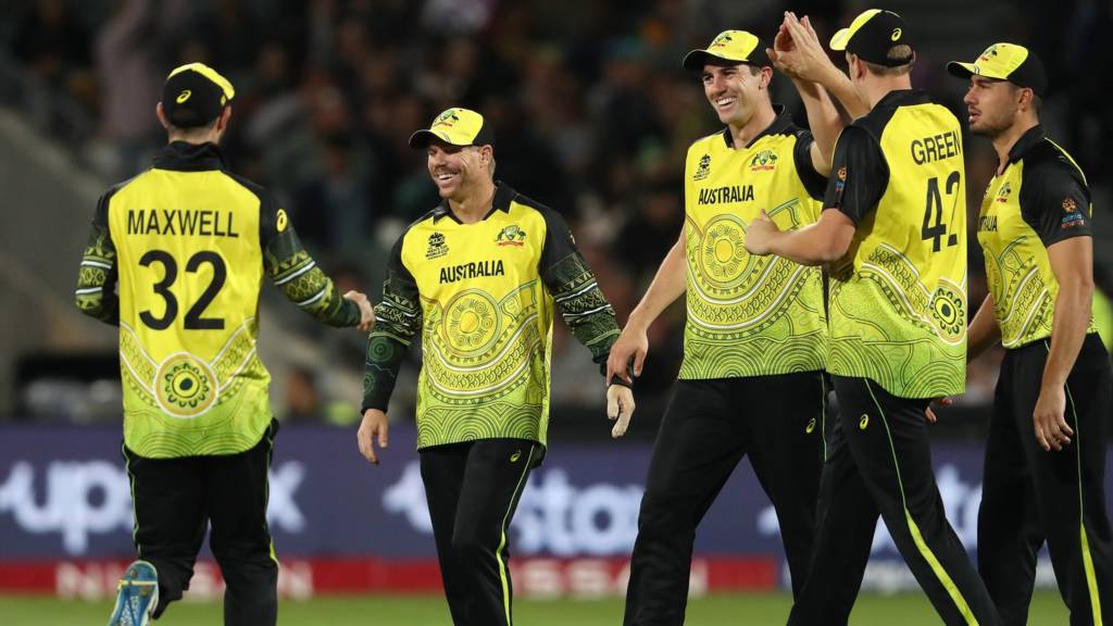 Australia celebrate a wicket
