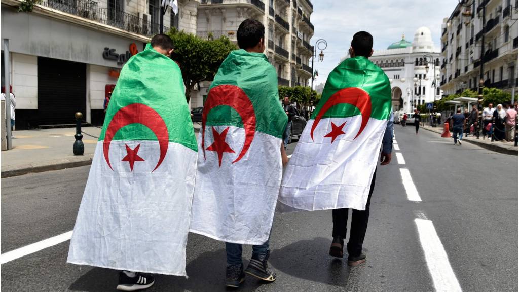 طلبة جزائريون