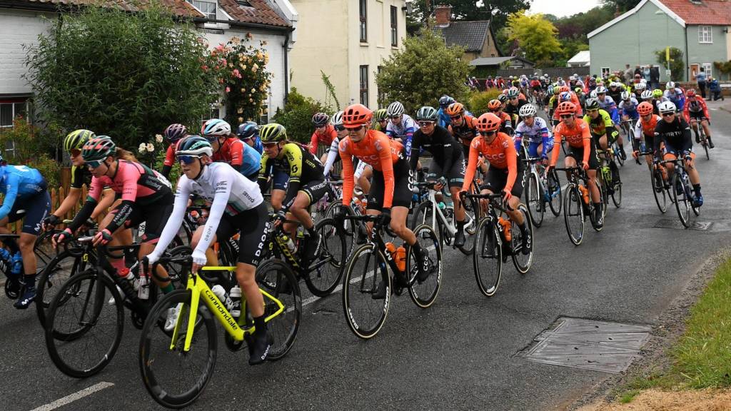 Women's Tour in Holton