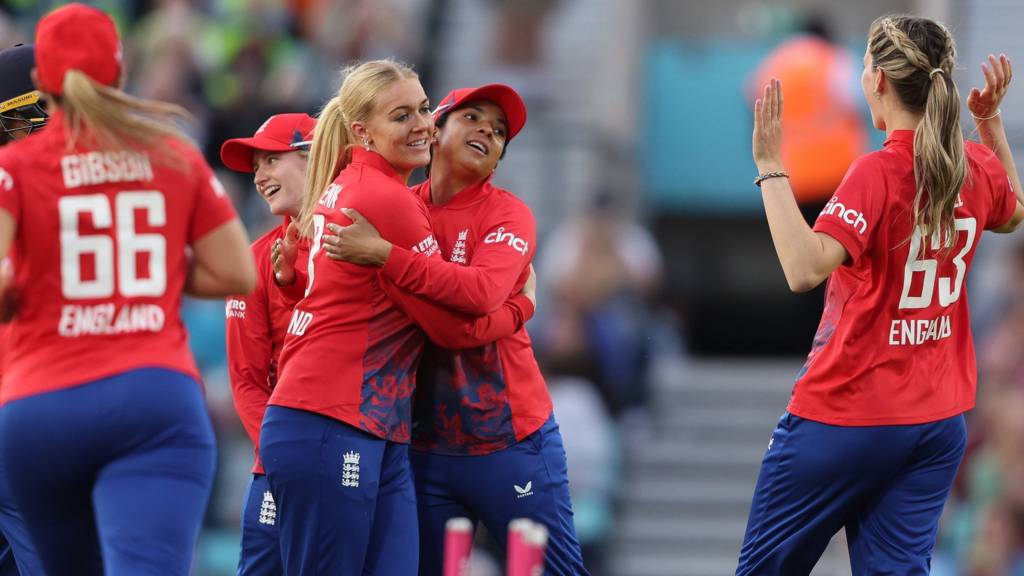 The Ashes LIVE: England vs Australia, second women's T20, The Oval ...