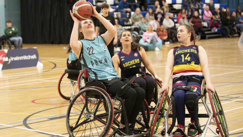 Women’s Premier League LIVE: Watch Worcester Wolves v East London ...