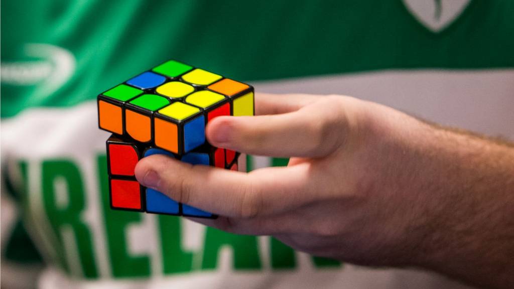 Rubik's cubers battle it out at world championship BBC News